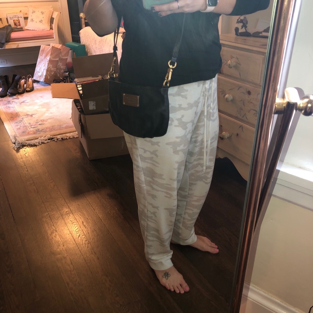 Marc Jacobs Classic Black Leather Q Percy Bag - Picture 5 of 12